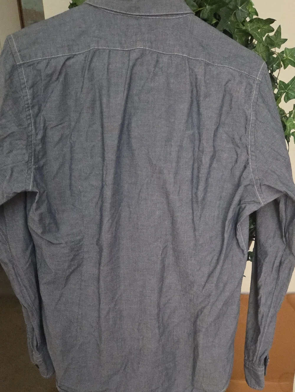Men's Long-Sleeve Gap Chambray Button-Up Shirt - Blue
